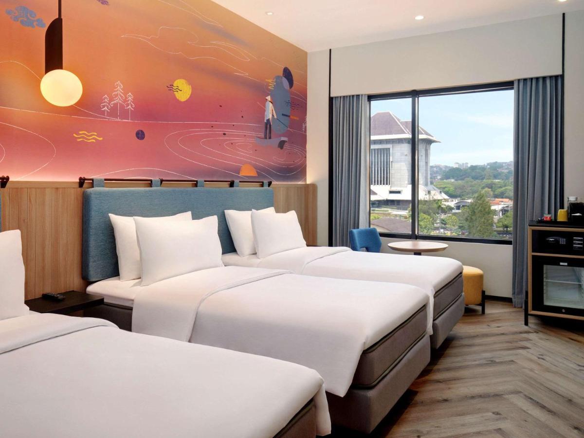 Hotel Ibis Styles Semarang Simpang Lima Zewnętrze zdjęcie
